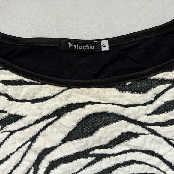 Pistachio Black Blouse 3D Printed Size S - Picture 5 of 9